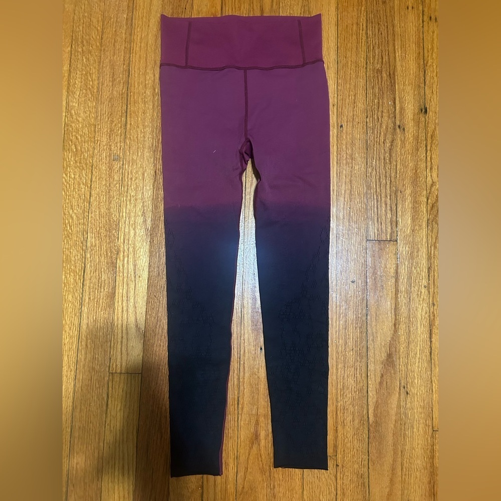 Varley Purple‎  Ombre Pattern Stretch Athletic Leggings Pants Sz. S/M